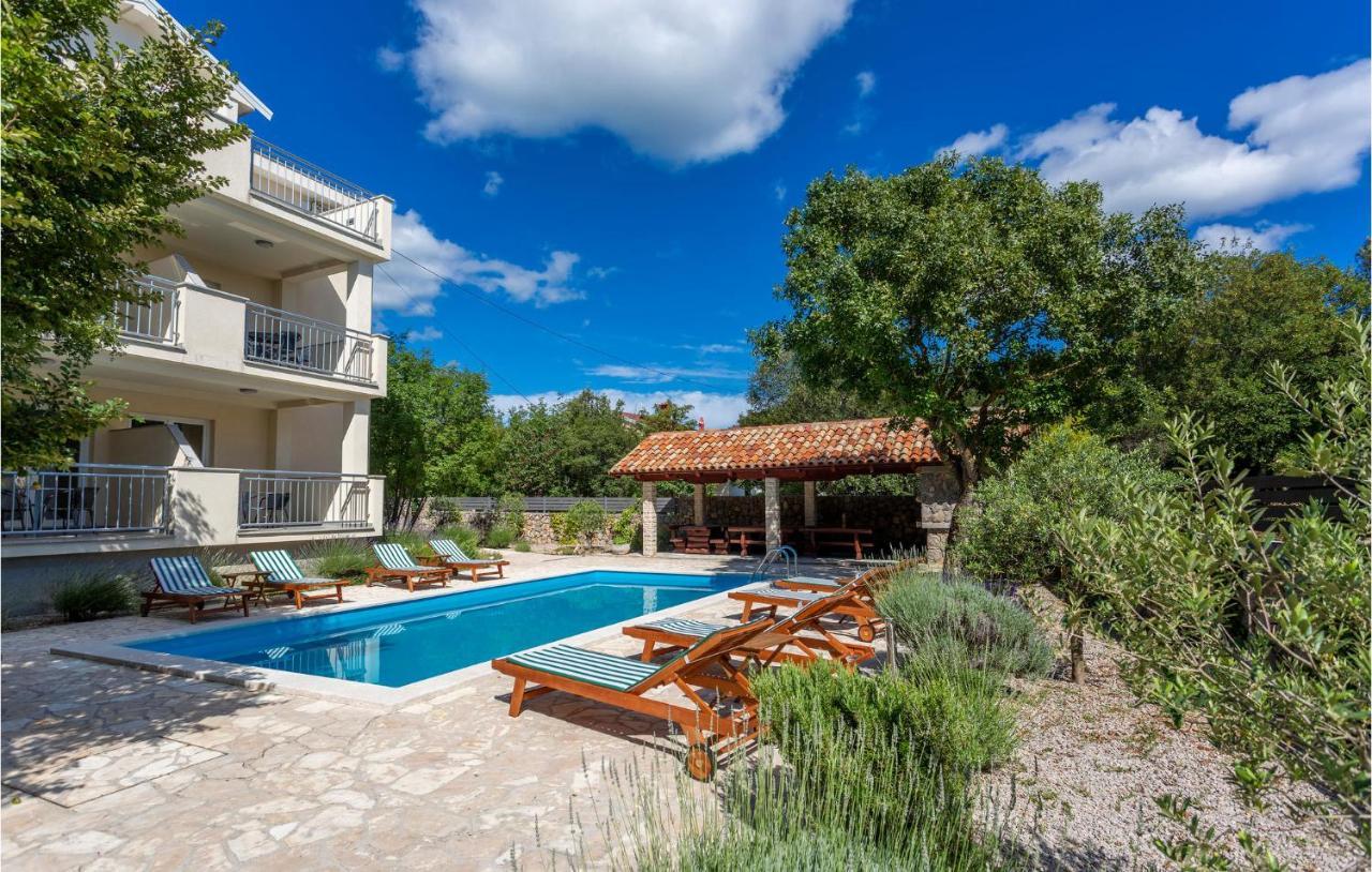 Beautiful Apartment In Pinezici With Wifi Bagian luar foto