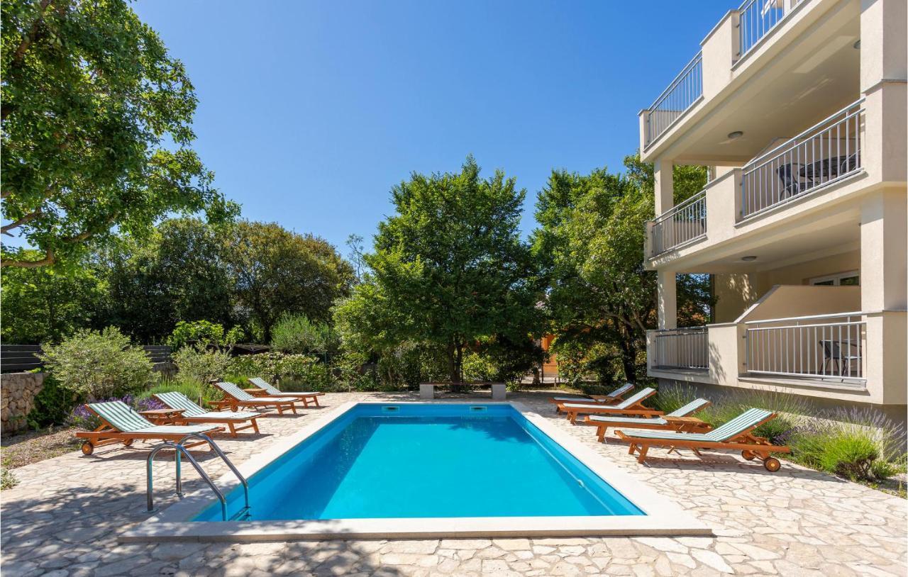 Beautiful Apartment In Pinezici With Wifi Bagian luar foto