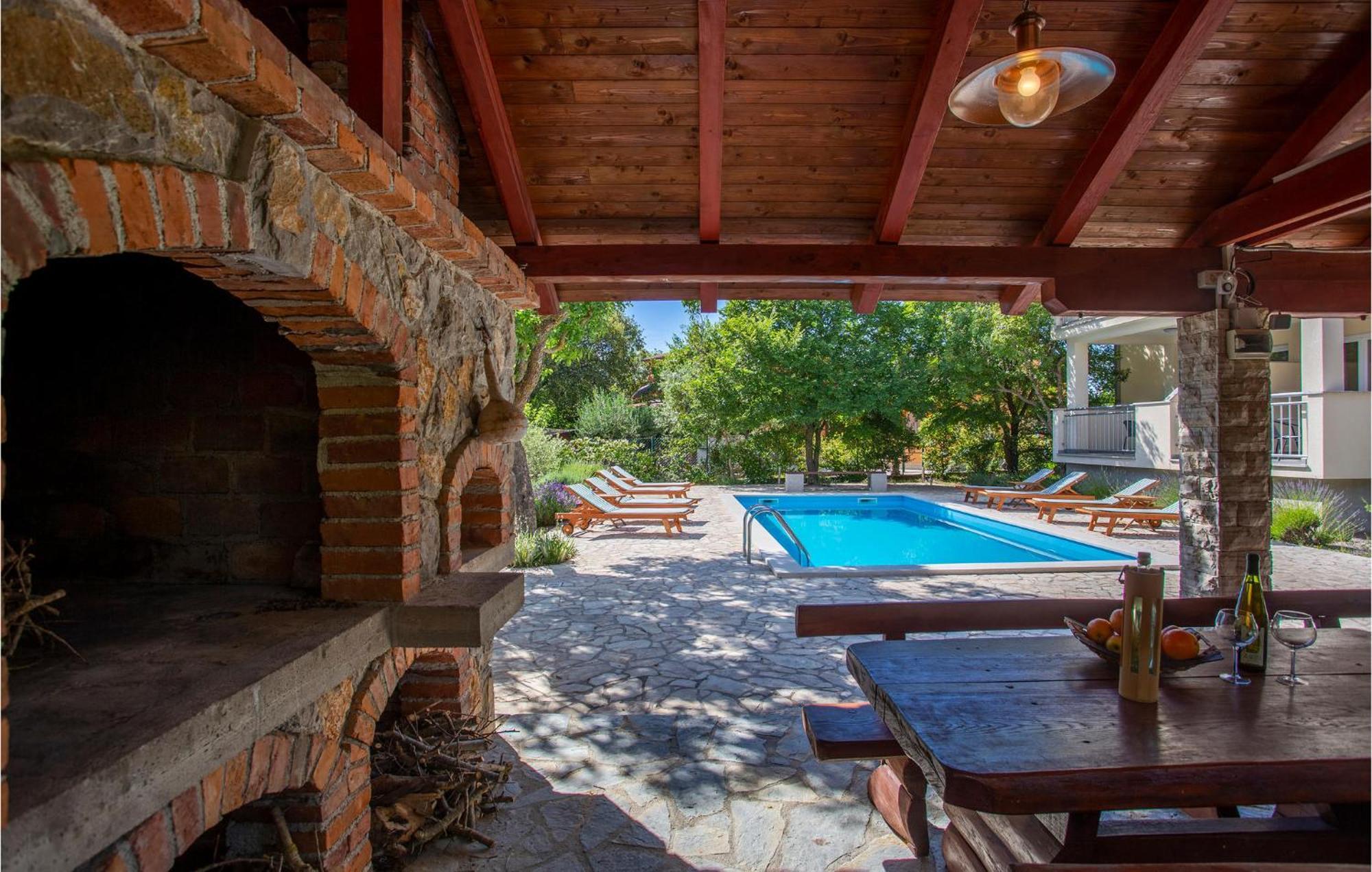 Beautiful Apartment In Pinezici With Wifi Bagian luar foto