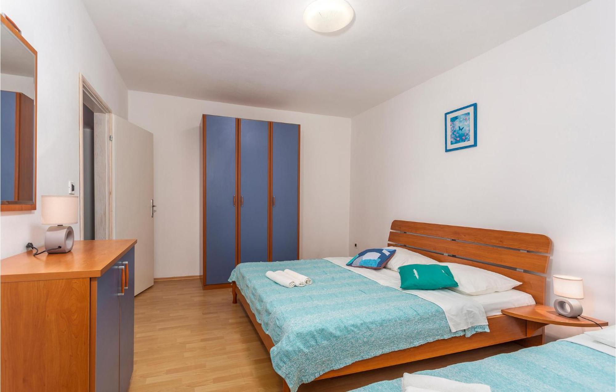 Beautiful Apartment In Pinezici With Wifi Bagian luar foto