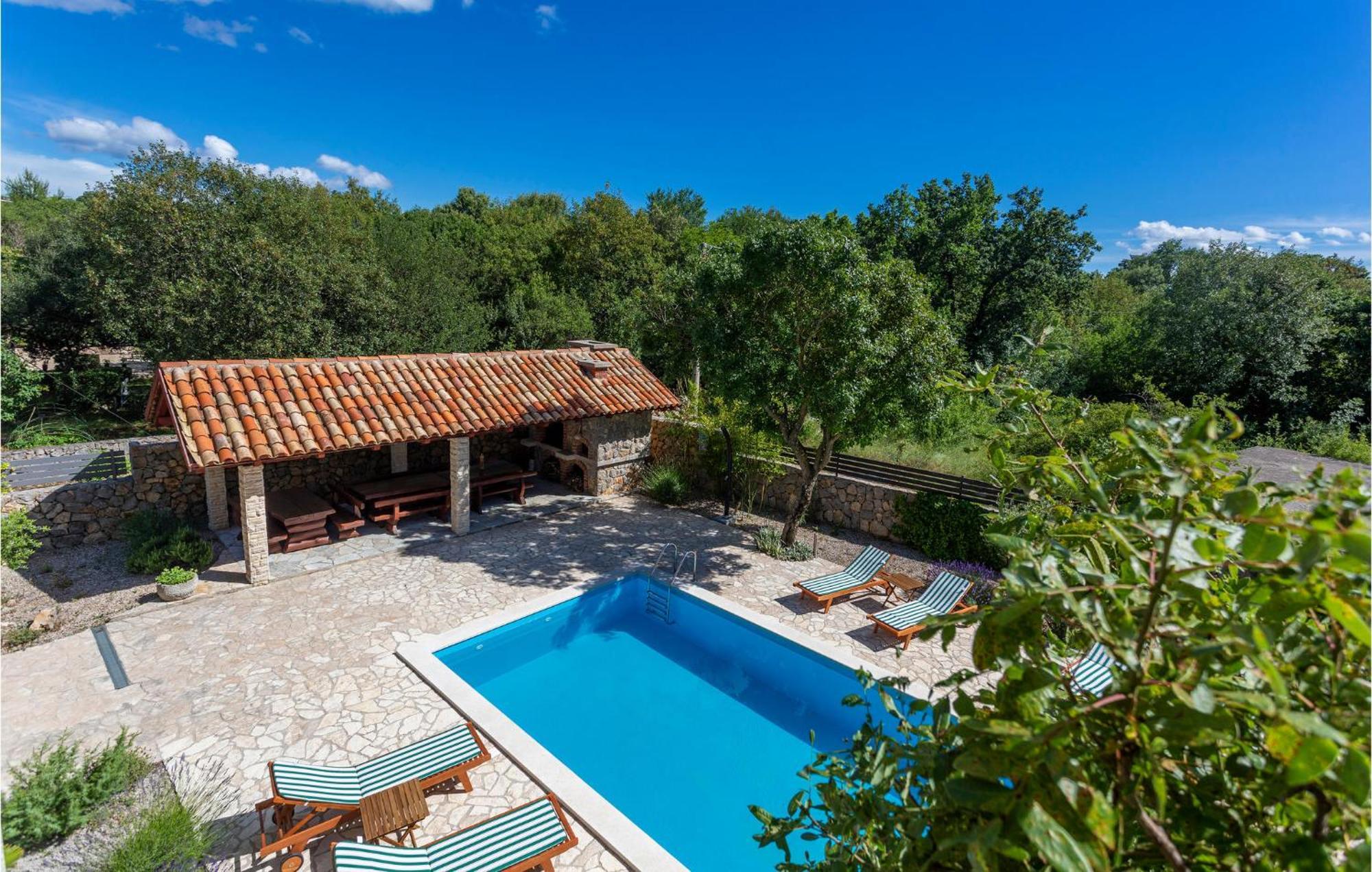Beautiful Apartment In Pinezici With Wifi Bagian luar foto